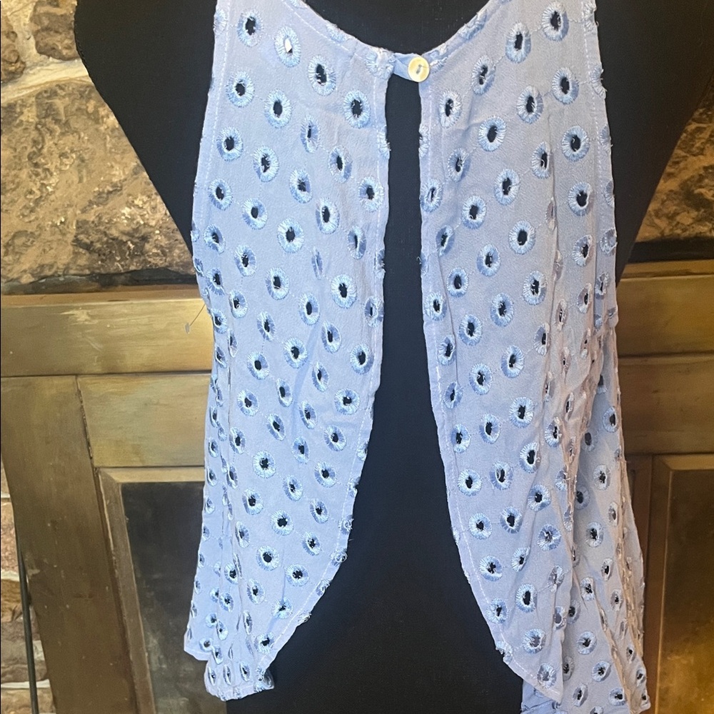 Lavender Eyelet open back top by Flowers of Romance - Picture 5 of 10